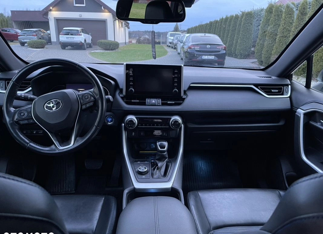 Toyota RAV4 cena 144900 przebieg: 84000, rok produkcji 2019 z Pajęczno małe 704